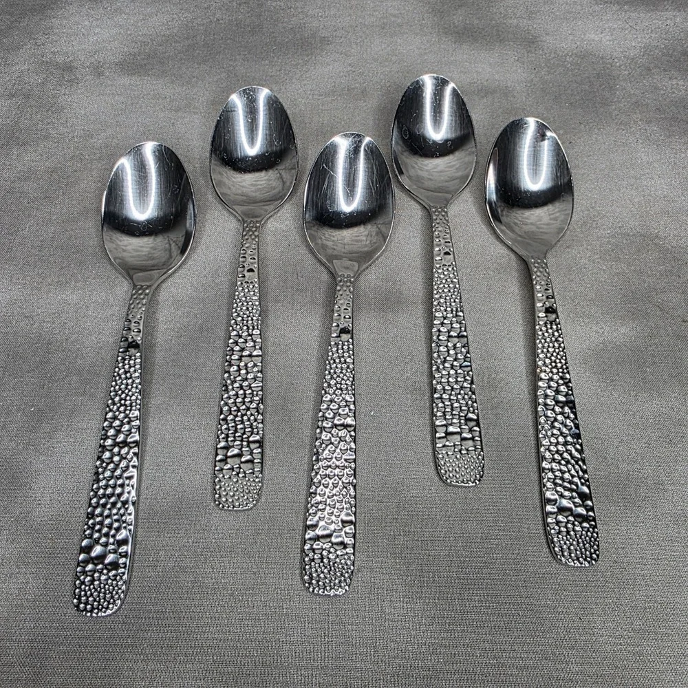The Unbranded Brand x5 hammered